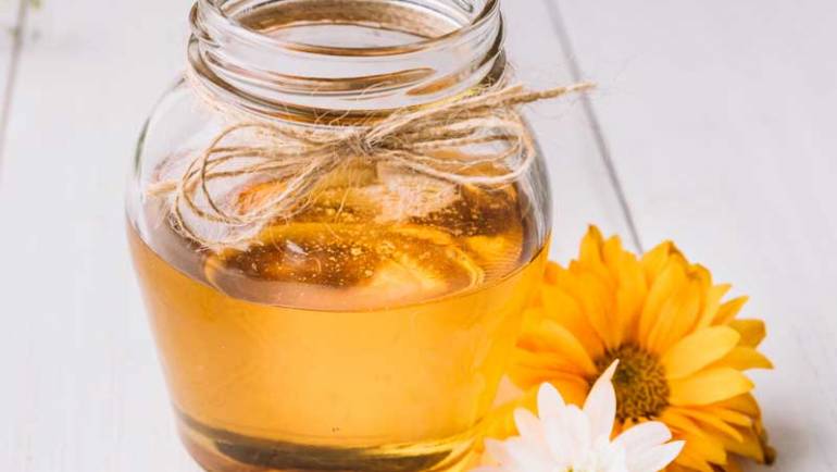 Insonnia e stress: rilassarsi col miele